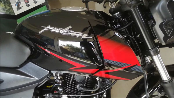 2 வருடங்களுக்கு பிறகு மீண்டும் ஷோரூம்களில் பல்சர் 180 பைக்குகள்!! விலை எவ்வளவு தெரியுமா?