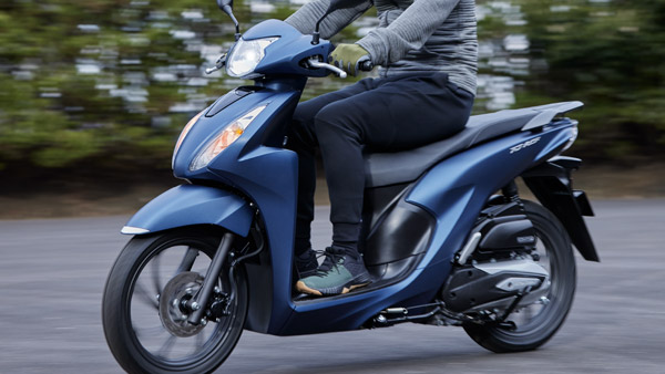 டீனேஜர்ஸின் ஃபேவரட் ஹோண்டா டியோ, 2021 வெர்சனில் ஜப்பானில் அறிமுகம்! இந்த விலையில் கேடிஎம் பைக்கையே வாங்கிடலாம்