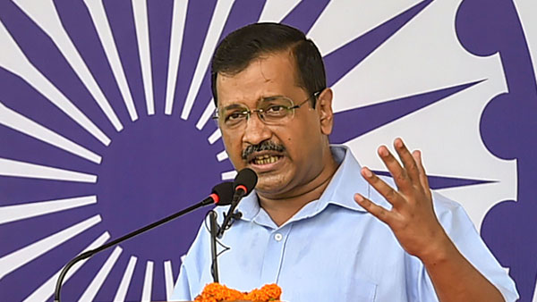 பெட்ரோல், டீசல் விலை உயர்வு பிரச்னை தாங்க முடியலயா? அப்போ கெஜ்ரிவால் சொல்ற இந்த ஐடியாவ ஃபாலோ பண்ணுங்க!