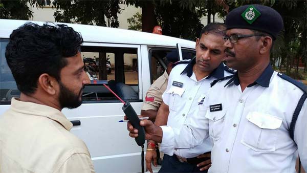 அதிரடி காட்டும் காவல் துறை... இந்த தவறை செய்தால் இனி 6 மாதம் கம்பி எண்ணணும்... என்னனு தெரியுமா?
