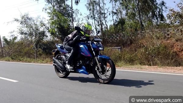 அட்டகாசமான வசதிகளுடன் வேற லெவலுக்கு மாறியுள்ள 2021 டிவிஎஸ் அப்பாச்சி ஆர்டிஆர் 200 4வி... டெஸ்ட் ரைடு ரிவியூ!