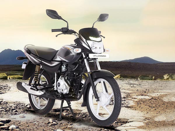 ஆஹா, பிளாட்டினா 110 பைக்கில் இப்படி ஒரு அம்சமா... வழு வழுப்பான சாலையில்கூட பயமில்லாமல் போகலாம்!!
