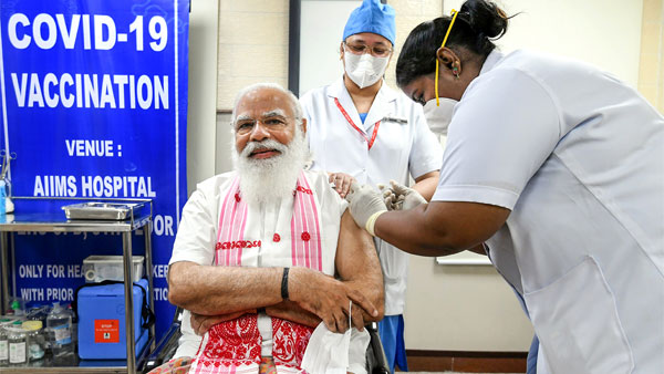 அதிகரிக்கும் தொற்று... கொரோனாவிடம் இருந்து ஊழியர்களை காப்பாற்ற அதிரடி அறிவிப்பு வெளியிட்ட கார் நிறுவனம்... நீங்க ரொம்ப நல்லவங்க!