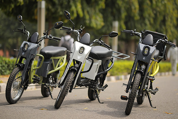 ஒரு கிமீ-க்கு வெறும் 20 பைசா மட்டுமே செலவு!! இண்டர்நெட் வசதி உடன் டெல்லி ஐஐடி-யின் ‘ஹோப்’ எலக்ட்ரிக் ஸ்கூட்டர்