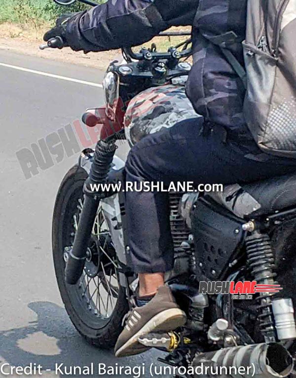 எந்த மாதிரியான பைக்கா இருக்கும் இது? இணையத்தில் வைரலாகும் ஸ்பை படங்கள்!!