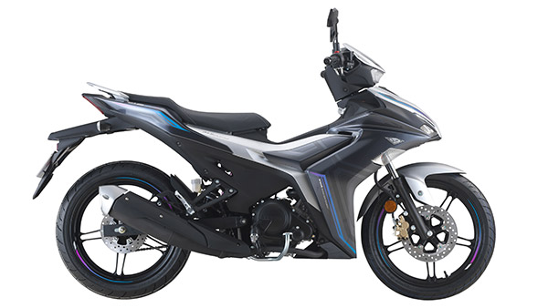 யமஹா ஆர்15 பைக்கின் அடிப்படையில் ஸ்கூட்டர் தயாரானால் இப்படிதான் இருக்கும்!!