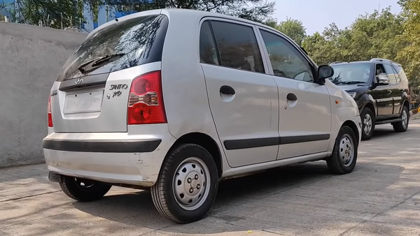 16 வருடங்கள் பழமையான ஹூண்டாய் சாண்ட்ரோ கார்... மீண்டும் புதிய தோற்றத்தில்!!