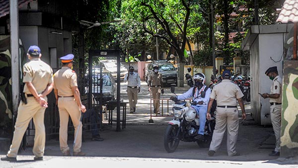 மீண்டும் தீவிரமாகும் ஊரடங்கு... இந்த முறை வேற-லெவல் நடவடிக்கை எடுக்க போறாங்களாம்!! காவல்துறை அறிவிப்பு!