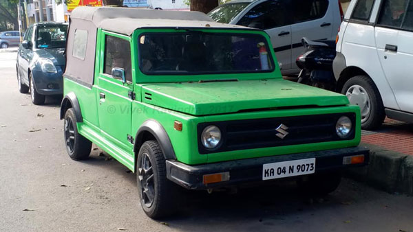 ஜிப்ஸி தோற்றத்திற்கு மாறிய மாருதி 800!! கர்நாடகா சாலையில் உலா வரும் மாடிஃபை கார்!!