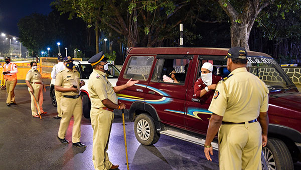 இனி இது இல்லாவிட்டால் பெட்ரோல், டீசல் போட முடியாது... ஹெல்மெட் அல்ல... வேற என்னனு தெரியுமா?