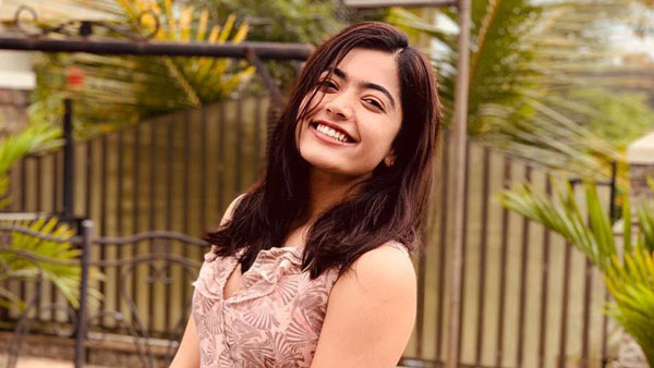 ‘கீதா கோவிந்தம்’ நடிகை ராஷ்மிகா மந்தனா இத்தனை லக்சரி கார்களுக்கு சொந்தகாரரா!! ஒவ்வொன்னும் ஒவ்வொரு ரகம்