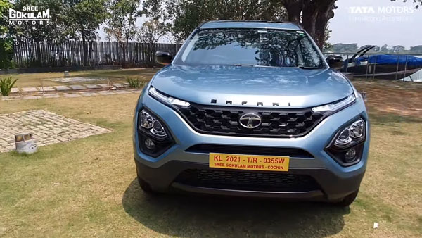 டாடா கார் பக்கம் குவியும் பிரபலங்கள்... புதுசா சஃபாரி காரை வாங்கி இருக்கும் இவர் யாருனு தெரியுதா?... நல்ல பாருங்க!!