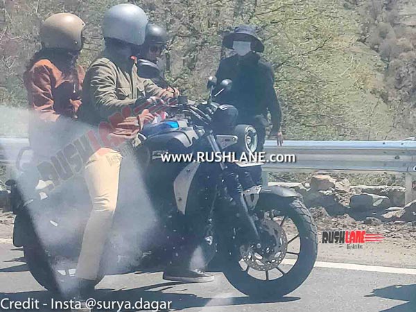 விற்பனைக்குவர வேகமாக தயாராகி வரும் யமஹா எஃப்-இசட்-எக்ஸ்!! மூன்று நிறங்களில் உருவாகிறது...