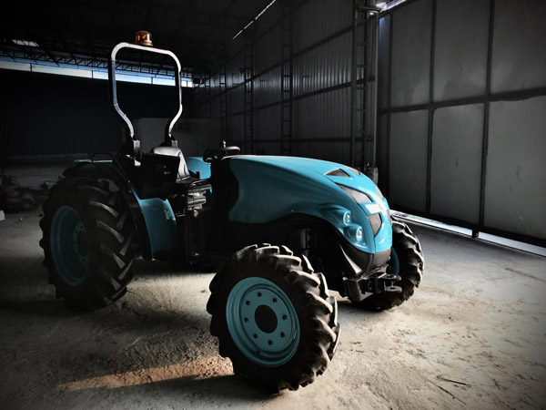 இந்தியாவின் முதல் ஆட்டோமேட்டிக் ஹைப்ரீட் டிராக்டர் விற்பனைக்கு அறிமுகம்!! பேட்டரிகள் எதுவும் இல்லை...