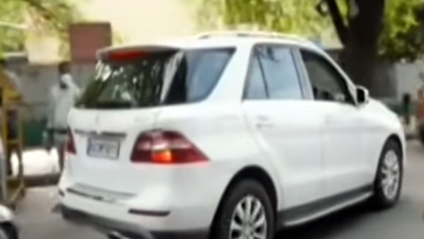 வேற லெவல் அதிரடி காட்டும் கர்நாடகா போலீஸ்... இனி யாராக இருந்தாலும் வெளியில் வர யோசிப்பாங்க... வீடியோ!