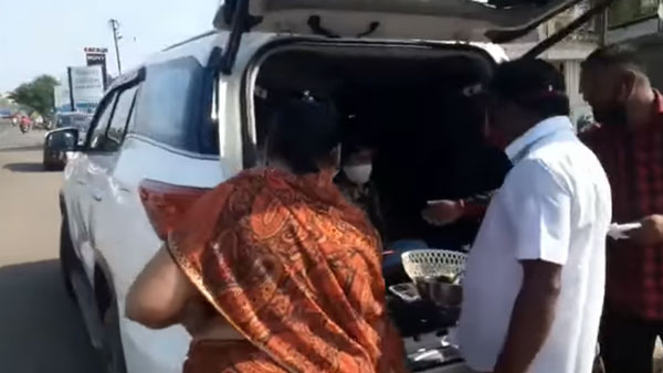 காய்கறி கடையாக மாறிய அரசியல் வாதிகளின் பிரியமான எஸ்யூவி கார்... இந்த காரோட விலை எவ்ளோ தெரியுமா?..