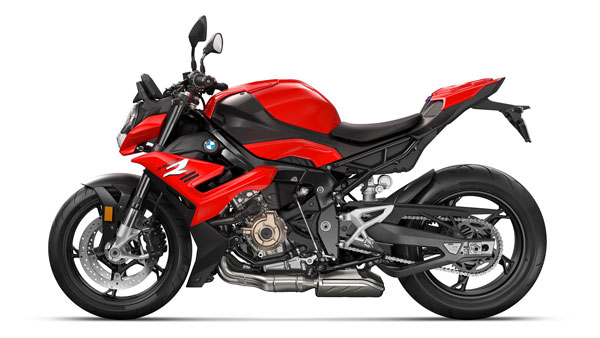2021 பிஎம்டபிள்யூ எஸ் 1000 ஆர் இந்தியாவில் விற்பனைக்கு அறிமுகம்... விலை எவ்ளோனு தெரியுமா?