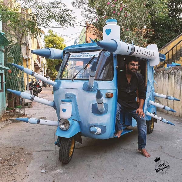 சென்னையை கலக்கும் ‘கொரோனா தடுப்பூசி’ ஆட்டோ!! தனி நபரது விழிப்புணர்வு பயணம்!