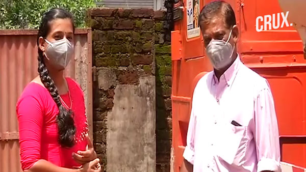 டேங்கர் லாரி ஓட்ட லைசன்ஸ் வைத்திருக்கும் 24 வயது பெண்!! தடுத்து நிறுத்தி பல்ப் வாங்கிய வாகன துறை அதிகாரிகள்