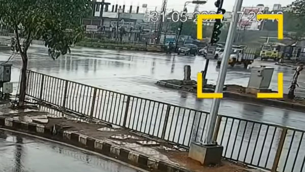 சிக்னலில் ரெட் லைட் எரியும்போது நிற்காமல் சென்றால் என்ன நடக்கும் தெரியுமா? அதிர்ச்சியளிக்கும் வீடியோ...