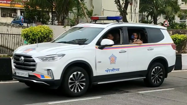 அடேங்கப்பா இந்த காரையும் வாங்கிட்டாங்களா? மும்பை போலீஸ் பயணித்த காரோட விலை, சிறப்புகள் என்ன தெரியுமா?.. தெரிஞ்சா நிச்சயம் மிரண்டுருவீங்க!