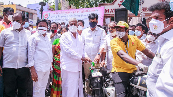 வடசென்னை மக்களுக்காக 10 பைக் ஆம்புலன்சுகளை களமிறக்கிய அறக்கட்டளை... முழுக்க முழுக்க இலவச சேவை...