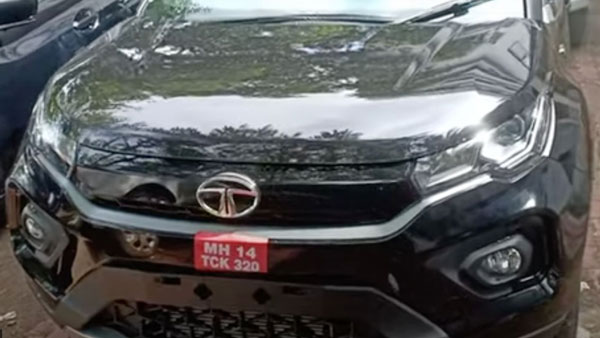ஷோரூமில் காட்சிதந்த டாடா நெக்ஸான் & அல்ட்ராஸ் டார்க் எடிசன்கள்!! விரைவில் அறிமுகம்?