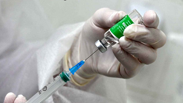 இதுவல்லவோ வியாபார யூக்தி... நடமாடும் சலூன் கடை மூலம் நாளுக்கு ரூ.1,500 கல்லா பார்த்துவரும் இளைஞர்!!