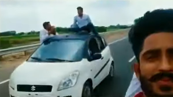 இணையத்தில் வைரலான வீடியோ... மொத்தமாக சிக்கிய 12 இளைஞர்கள்!! உபி-யில் நடைபெற்ற சம்பவம்
