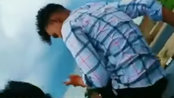 இணையத்தில் வைரலான வீடியோ... மொத்தமாக சிக்கிய 12 இளைஞர்கள்!! உபி-யில் நடைபெற்ற சம்பவம்