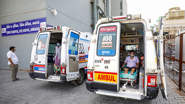 ஆம்புலன்ஸில் நோயாளி இறந்து விட்டால் எச்சரிக்கை விளக்கு அணைக்கப்படுமா? இந்த உண்மைகளை யாரும் சொல்ல மாட்டாங்க!