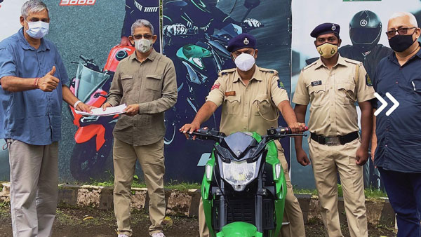 போலீசாருக்கு சூப்பரான எலெக்ட்ரிக் பைக்குகள்... விலை எவ்ளோனு தெரிஞ்சா நீங்களும் வாங்க ஆசைப்படுவீங்க!