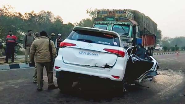 மோடி அரசுக்குதான் நன்றி சொல்லணும்... பல மடங்கு குறைந்த விபத்துகளின் எண்ணிக்கை... எவ்ளோ தெரிஞ்சா ஆச்சரியப்படுவீங்க!