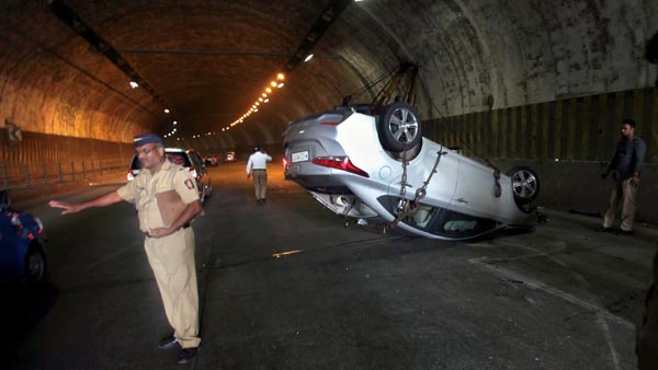 மோடி அரசுக்குதான் நன்றி சொல்லணும்... பல மடங்கு குறைந்த விபத்துகளின் எண்ணிக்கை... எவ்ளோ தெரிஞ்சா ஆச்சரியப்படுவீங்க!