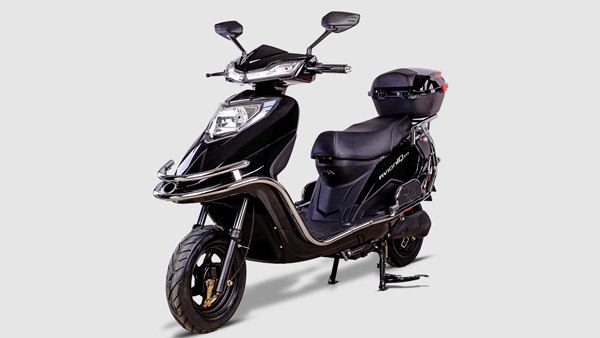 இ-ஸ்கூட்டர் தயாரிப்பிற்கு வந்துள்ள முன்னணி பேட்டரி தயாரிப்பு நிறுவனம்!! இரு ஸ்கூட்டர்களை அறிமுகம் செய்தது!