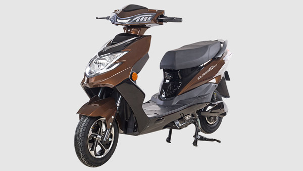 இ-ஸ்கூட்டர் தயாரிப்பிற்கு வந்துள்ள முன்னணி பேட்டரி தயாரிப்பு நிறுவனம்!! இரு ஸ்கூட்டர்களை அறிமுகம் செய்தது!