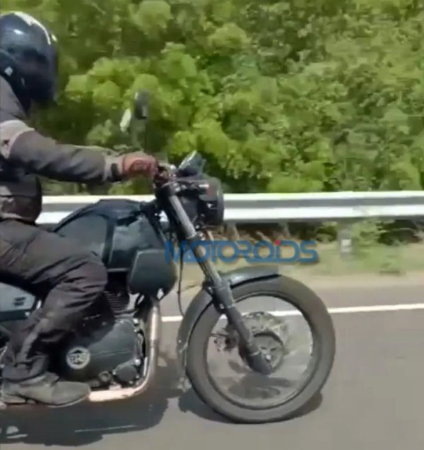 புதிய தோற்றத்தில் ராயல் என்பீல்டு ஹிமாலயன் பைக்? புதிய வேரியண்ட் தயாராகிறதா?