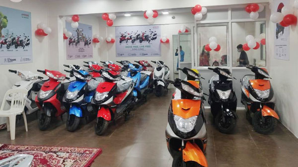 இந்தியாவில் 400 நகரங்களில் வாடிக்கையாளர்களை பெற்றுள்ள ஆம்பியர்!! விற்பனை 1 லட்சத்தை கடந்தது