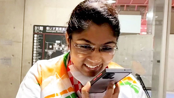 பாராலிம்பிக்கில் வெள்ளி பதக்கம் வென்ற பவீனாவிற்கு காத்திருக்கும் சர்ப்ரைஸ்... என்னனு தெரிஞ்சா அசந்திருவீங்க!
