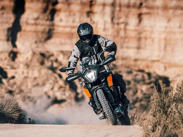 அதற்குள் 10 வருடங்கள் முடிய போகுதா!! இந்தியாவில் KTM பிராண்டின் புதிய மைல்கல்!
