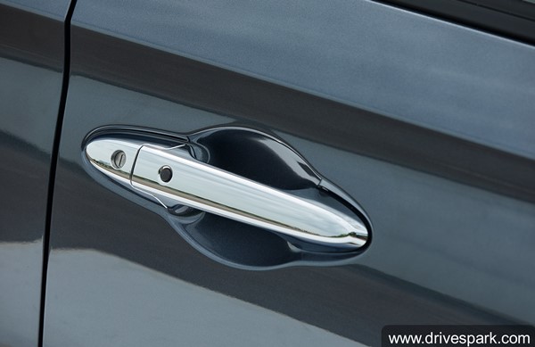 Tata Tigor தொடங்கி மொத்தம் மூன்று கார்களுக்கு போட்டி... 2021 Honda Amaze காரின் முழு ரிவியூ தகவல்...