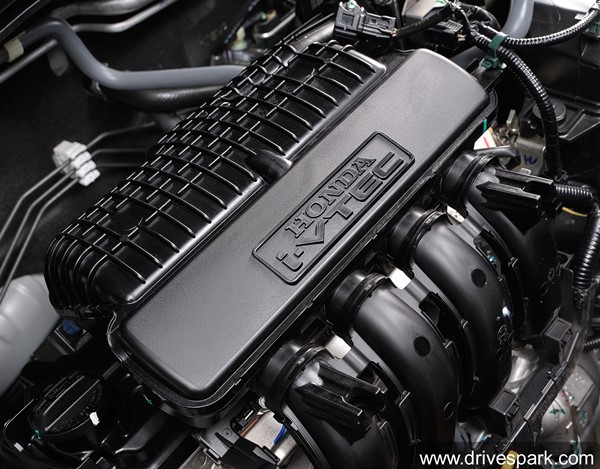 Tata Tigor தொடங்கி மொத்தம் மூன்று கார்களுக்கு போட்டி... 2021 Honda Amaze காரின் முழு ரிவியூ தகவல்...