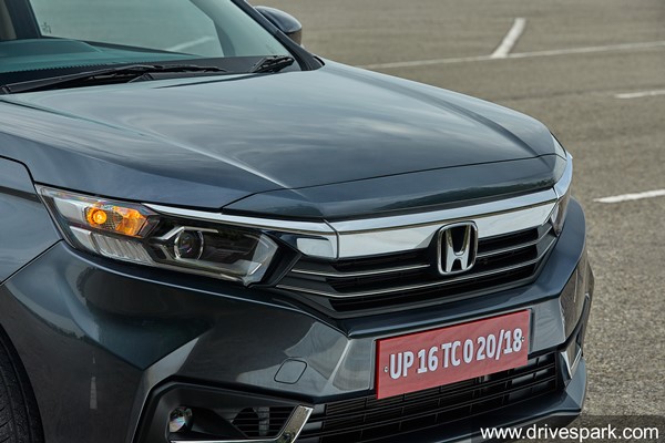 Tata Tigor தொடங்கி மொத்தம் மூன்று கார்களுக்கு போட்டி... 2021 Honda Amaze காரின் முழு ரிவியூ தகவல்...