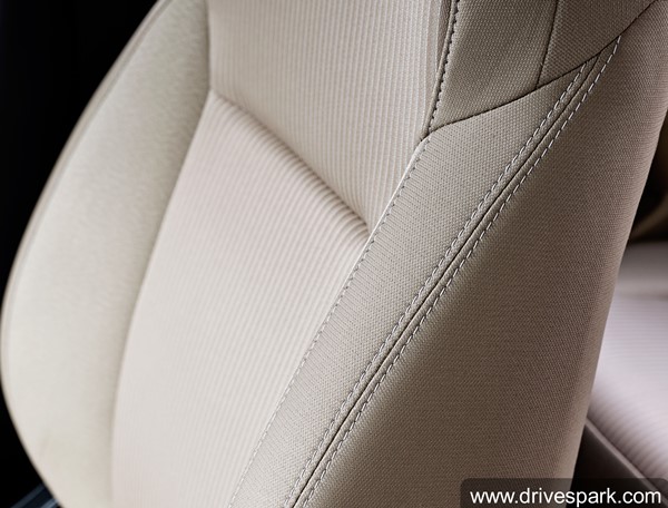 Tata Tigor தொடங்கி மொத்தம் மூன்று கார்களுக்கு போட்டி... 2021 Honda Amaze காரின் முழு ரிவியூ தகவல்...