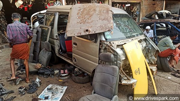 பழைய வாகன அழிப்பு கொள்கையால் யாருக்கு பயன்? Scrappage Policy குறித்து கூகுளில் அதிகம் கேட்கப்படும் கேள்விகள்!!