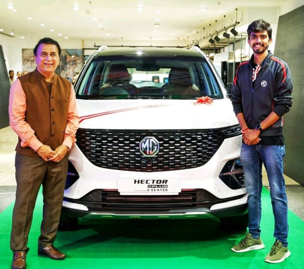 MG Hector Plus காரை வாங்கிய முன்னாள் கிரிக்கெட் விளையாட்டு வீரர்... அவரு யாருன்றத விடுங்க காரோட விலை எவ்ளோ தெரியுமா?