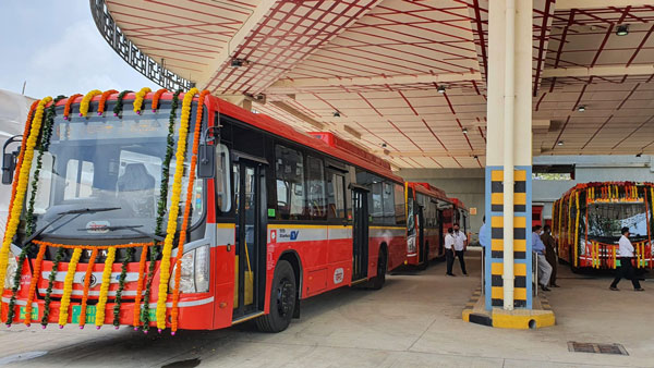 200 எலெக்ட்ரிக், 100 சிஎன்ஜி பஸ்கள் வரப்போகுது... கெத்து காட்டும் அஸ்ஸாம்... ஏக்க பெருமூச்சு விடும் தமிழ்நாடு!