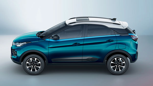 எல்லா பக்கமும் ஓடுது... வேற லெவலில் பிரபலமாகும் Tata Nexon எலெக்ட்ரிக் கார்... நம்ம இந்திய தயாரிப்பாச்சே!