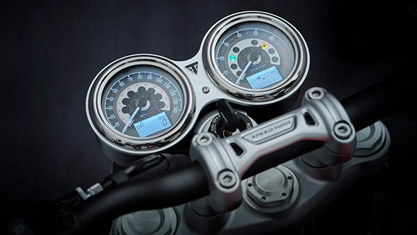 2021 Triumph Speed Twin பைக் இந்தியாவில் அறிமுகம்... இதோட விலை நம்ம பட்ஜெட் காரைவிட மிக மிக அதிகம்!