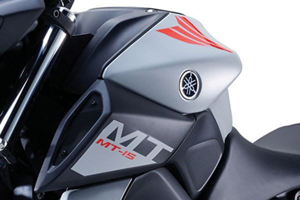 Yamaha MT-15 பைக்கில் புதிய மான்ஸ்டர் எனர்ஜி மோட்டோஜிபி எடிசன்!! ரூ.1.48 லட்சத்தில் அறிமுகம்!